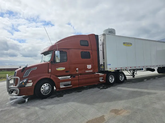 Big Boy's Truck Wash Picture 7