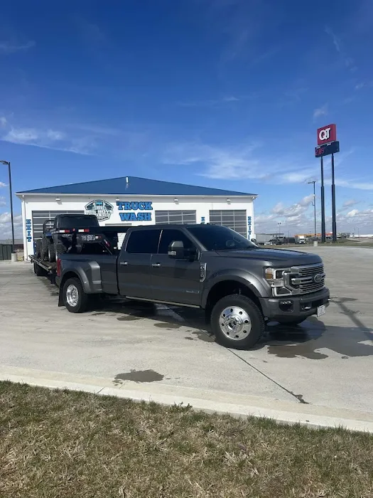 Big Boy's Truck Wash Picture 9