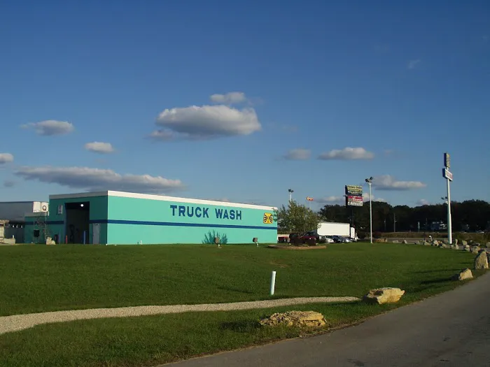 Blue Beacon Truck Wash of Cuba, MO Picture 1