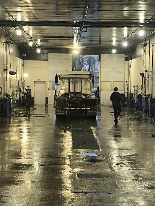 Blue Beacon Truck Wash of Cuba, MO Picture 9