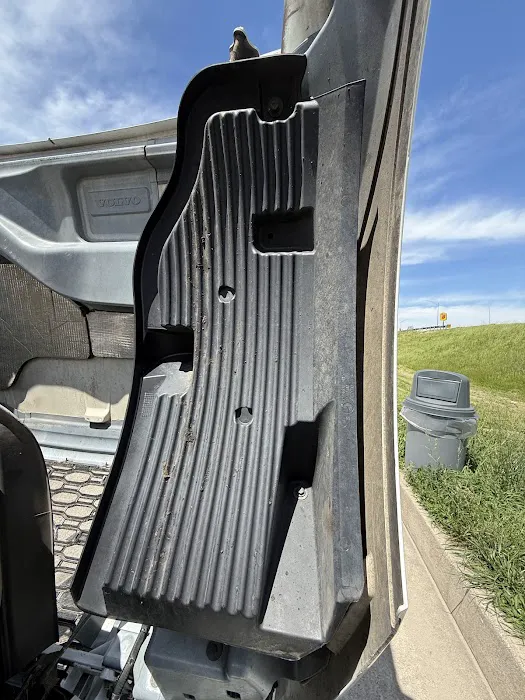 Blue Beacon Truck Wash of Cuba, MO Picture 10