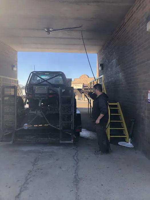 Best Car Wash Picture 5