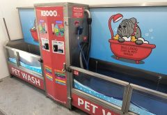 BULLDOG CAR & PET WASH photo 2