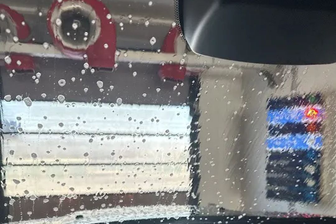 BULLDOG CAR & PET WASH