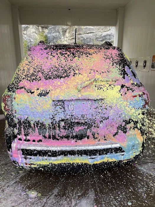 Beacon Car Wash Picture 1