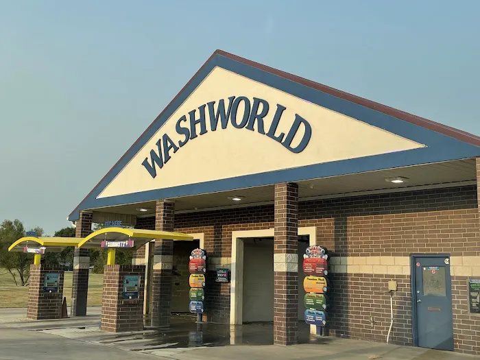WashWorld Car Wash Picture 3