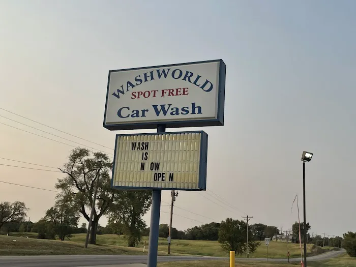 WashWorld Car Wash Picture 5