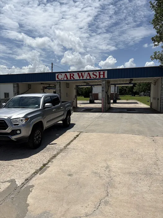 Truck Wash Picture 4