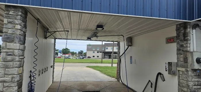 Truck Wash Picture 3