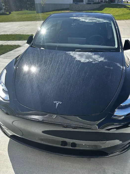 Beacon Fifth Street Car Wash Picture 1