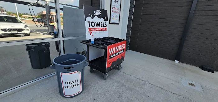 Club Car Wash Picture 8