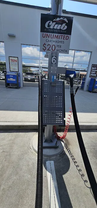 Club Car Wash Picture 10