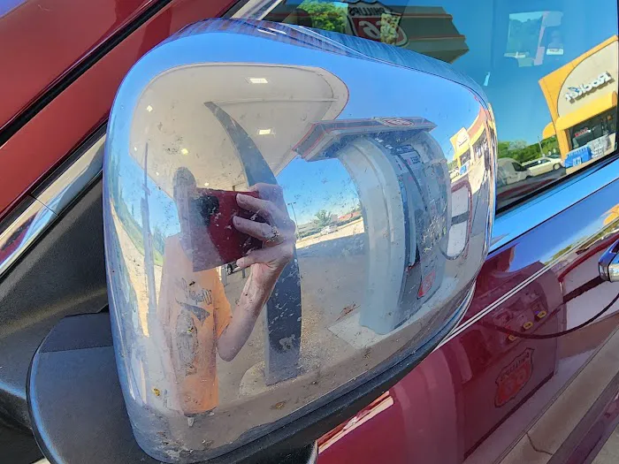 Chubby's Car Wash LLC Picture 2