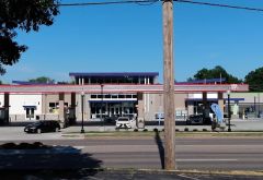 Tidal Wave Wash Center photo 1