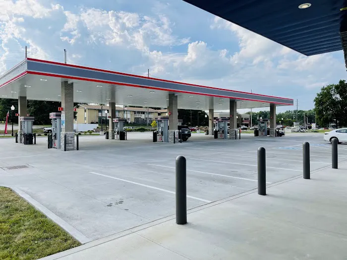 Tidal Wave Wash Center Picture 6