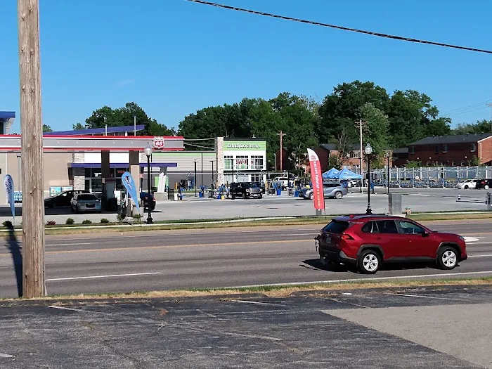 Tidal Wave Wash Center Picture 10