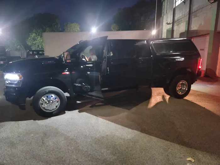 Tommy's Express® Car Wash Picture 10