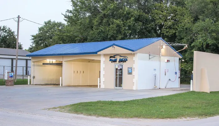 Blue Devil Car Wash Picture 1