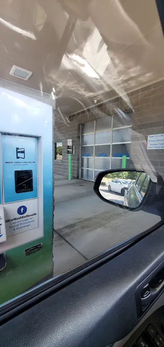IQ Car Wash Picture 2