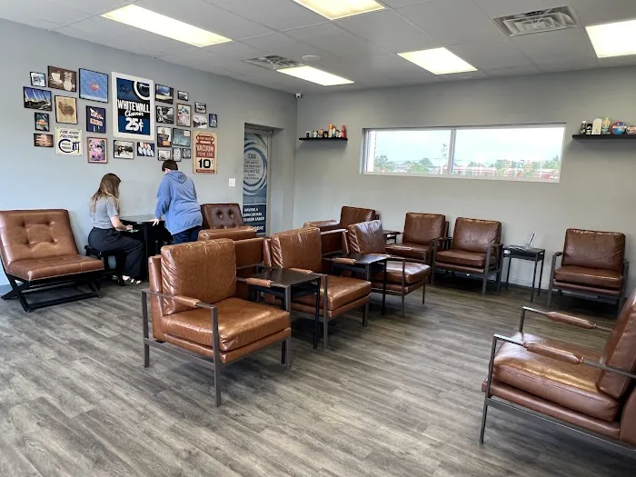 Detail Driven Car Wash Picture 2