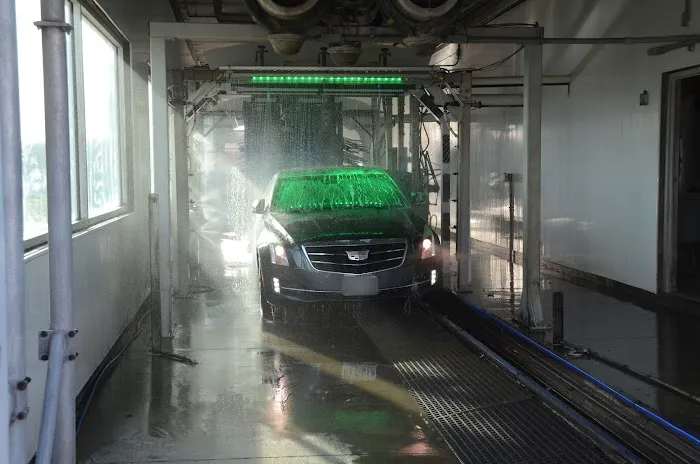 Detail Driven Car Wash Picture 8