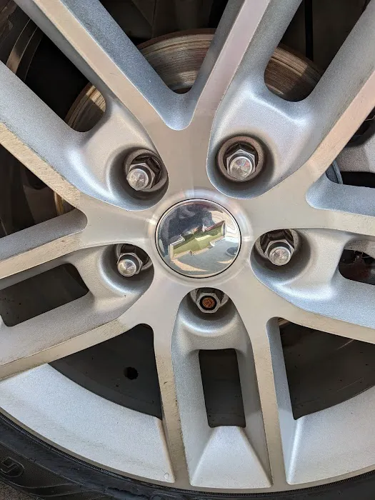 Club Car Wash Picture 7