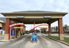 Country Club Car Wash photo 3