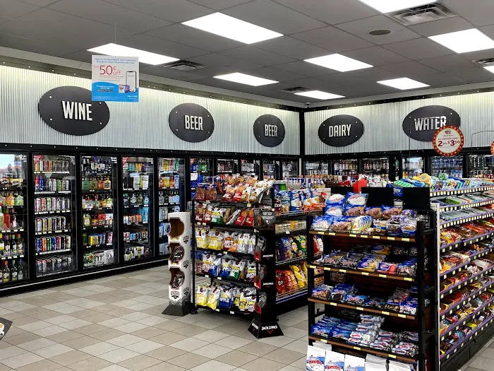 Country Club Car Wash Picture 2