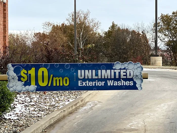 Country Club Car Wash Picture 10