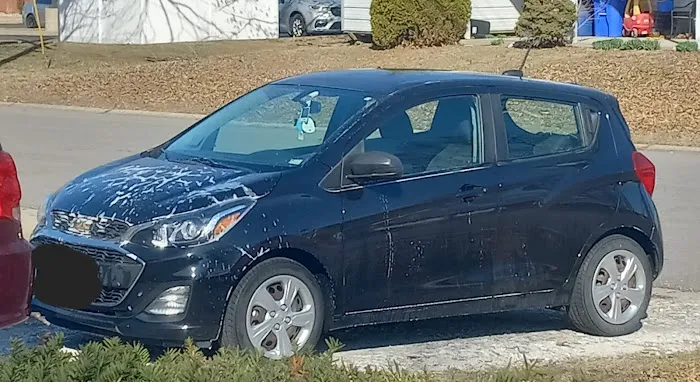 H & H Car Wash Picture 1