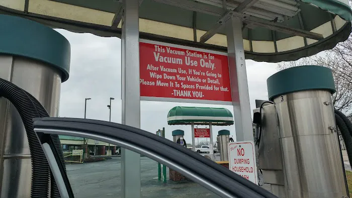 H & H Car Wash Picture 7