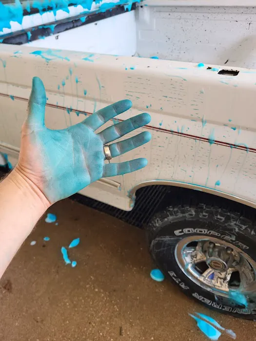 H & H Car Wash Picture 10