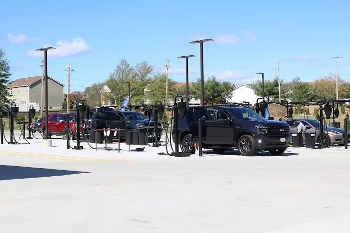 Detail Driven Car Wash Picture 4