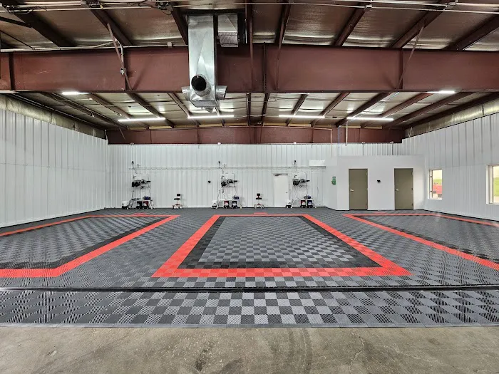 The Bays at Car Supplies Warehouse O'fallon Picture 5