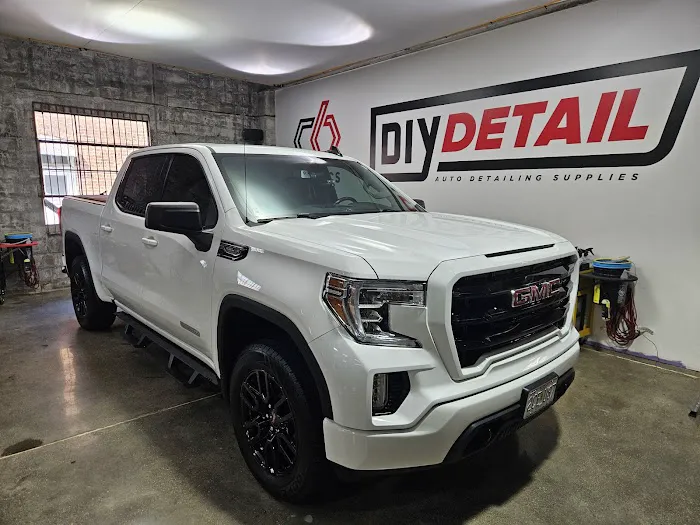 The Bays at Car Supplies Warehouse O'fallon Picture 9