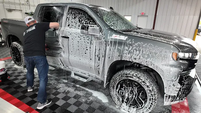 The Bays at Car Supplies Warehouse O'fallon Picture 7