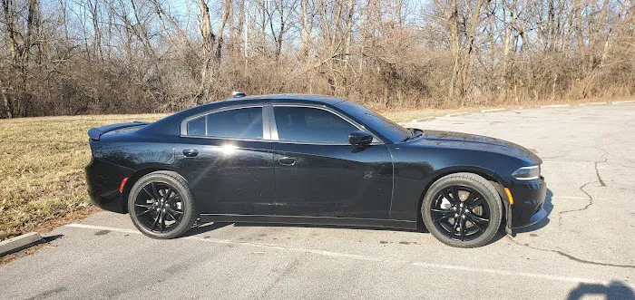 Club Car Wash Picture 6