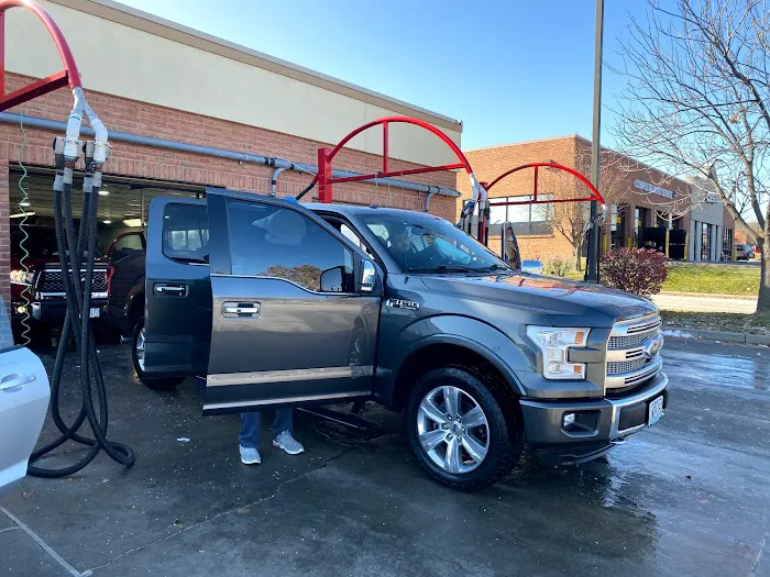 Country Club Car Wash Picture 5