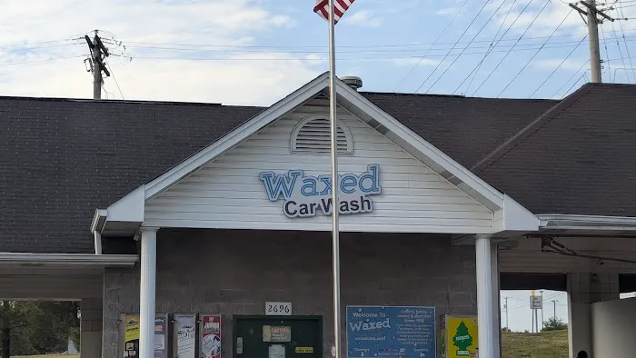 Waxed Car Wash Picture 1