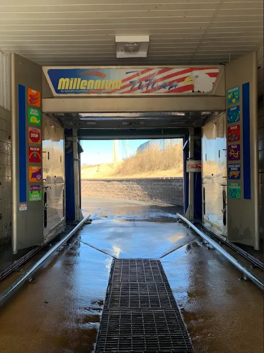 Waxed Car Wash Picture 3