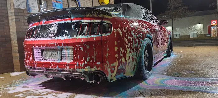 Frontier Car Wash Picture 1