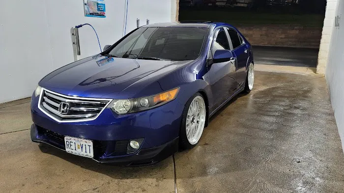 Sharp Shine (Wright City) Picture 2