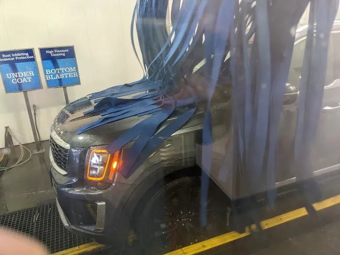 Waterway Carwash Picture 8