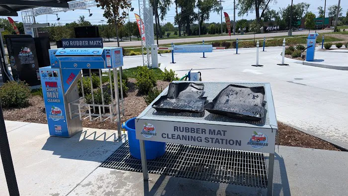 Scrubbles Car Wash Picture 8