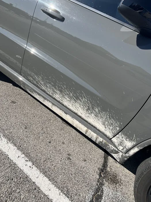 Country Club Car Wash Picture 2