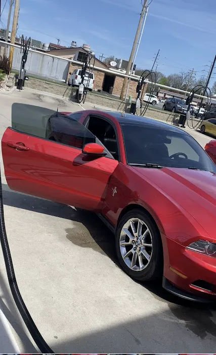 Club Car Wash Picture 10