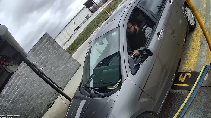 Speedy Car Wash Picture 6