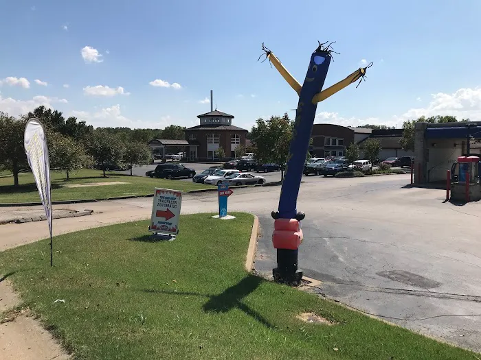 St. Louis Car Wash Picture 5