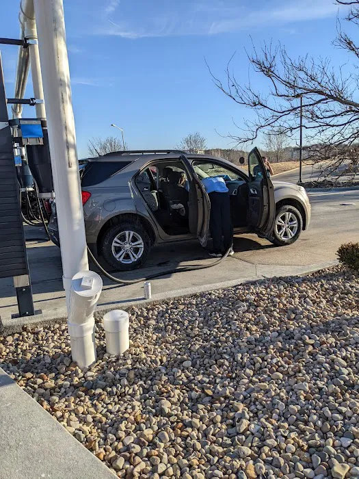 Waterway Carwash Picture 4