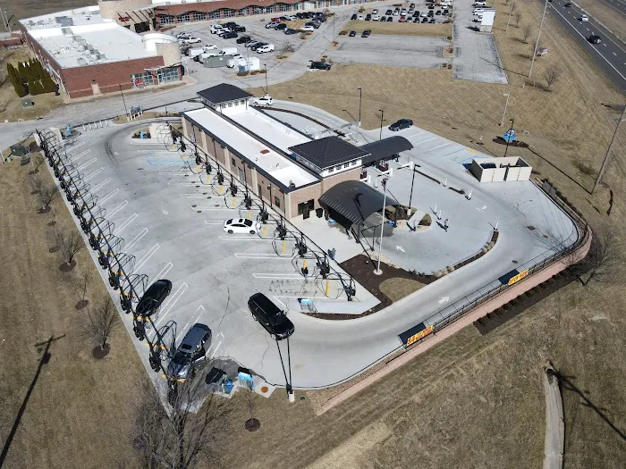 Scrubbles Car Wash Picture 3